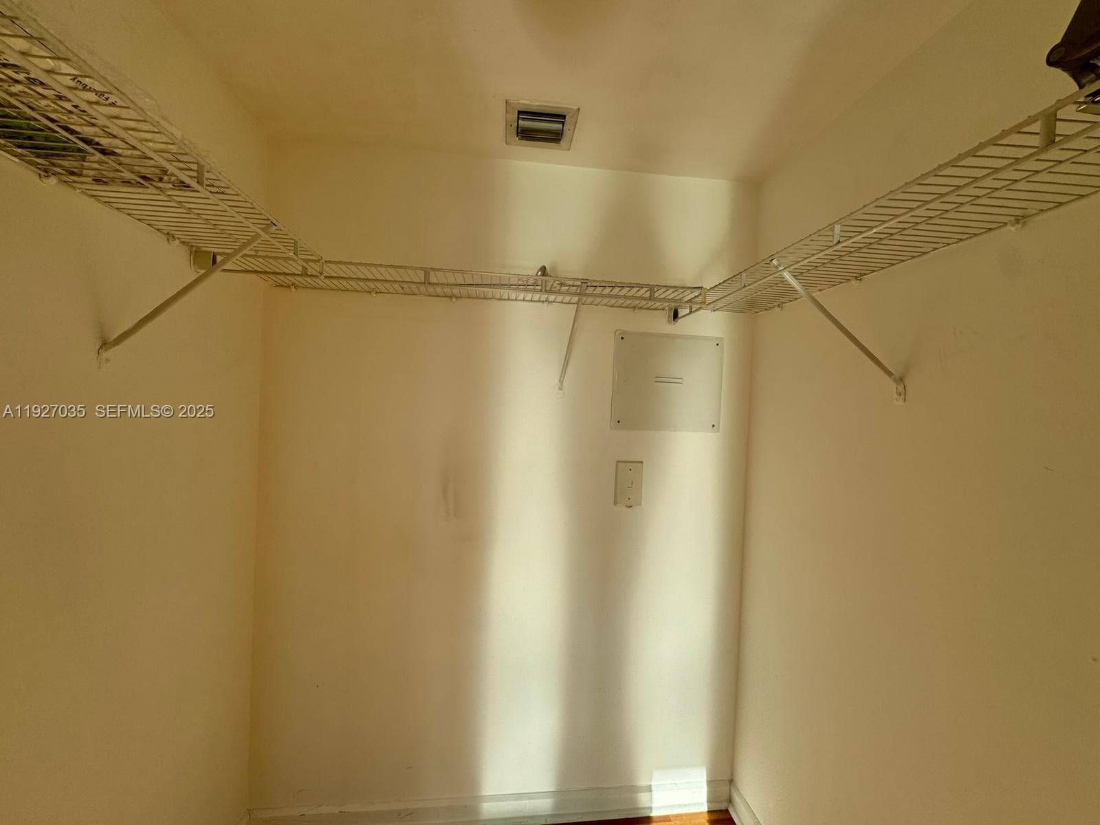 50 BISCAYNE BLVD # 1703, Miami FL 33132 — 15