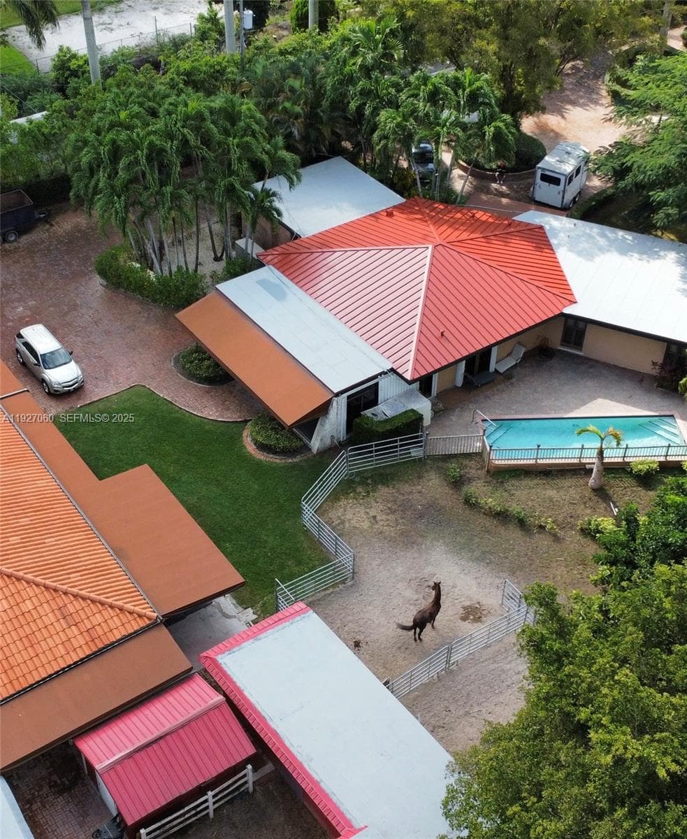 5877 SW 123rd Ave, Miami FL 33183 — 31