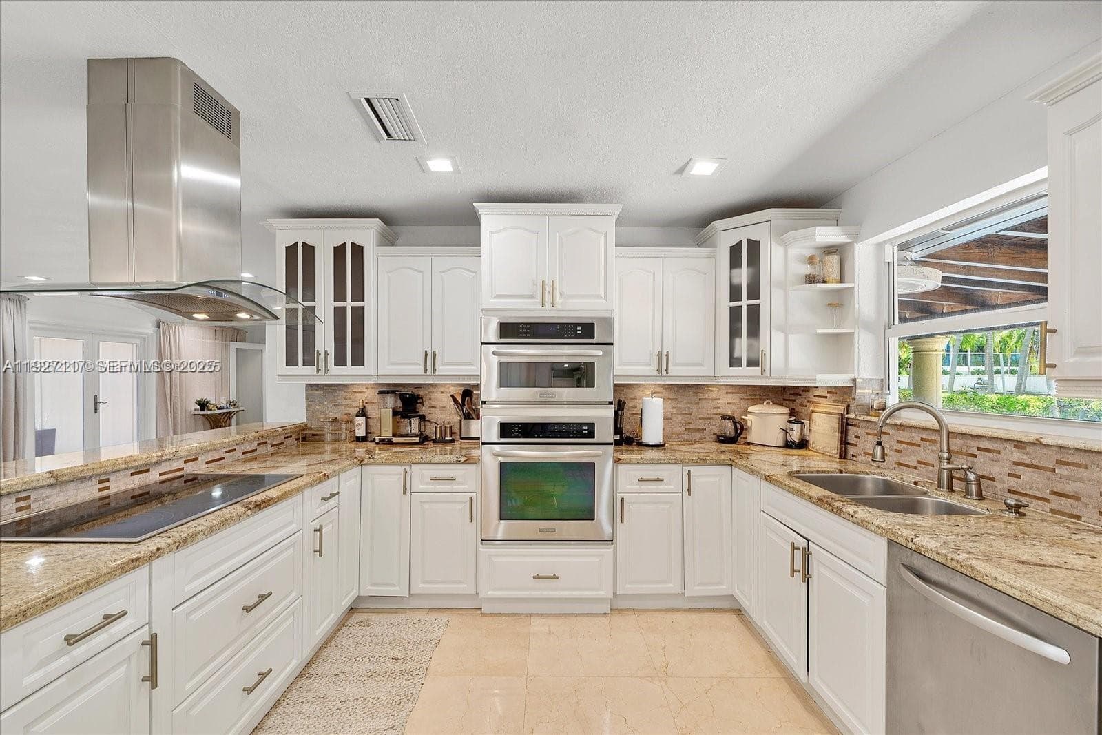 3220 NE 164th st, North Miami Beach FL 33160 — 7