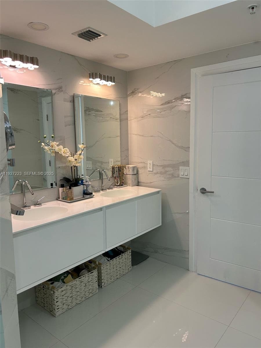17555 Atlantic Blvd # 1001, Sunny Isles Beach FL 33160 — 3