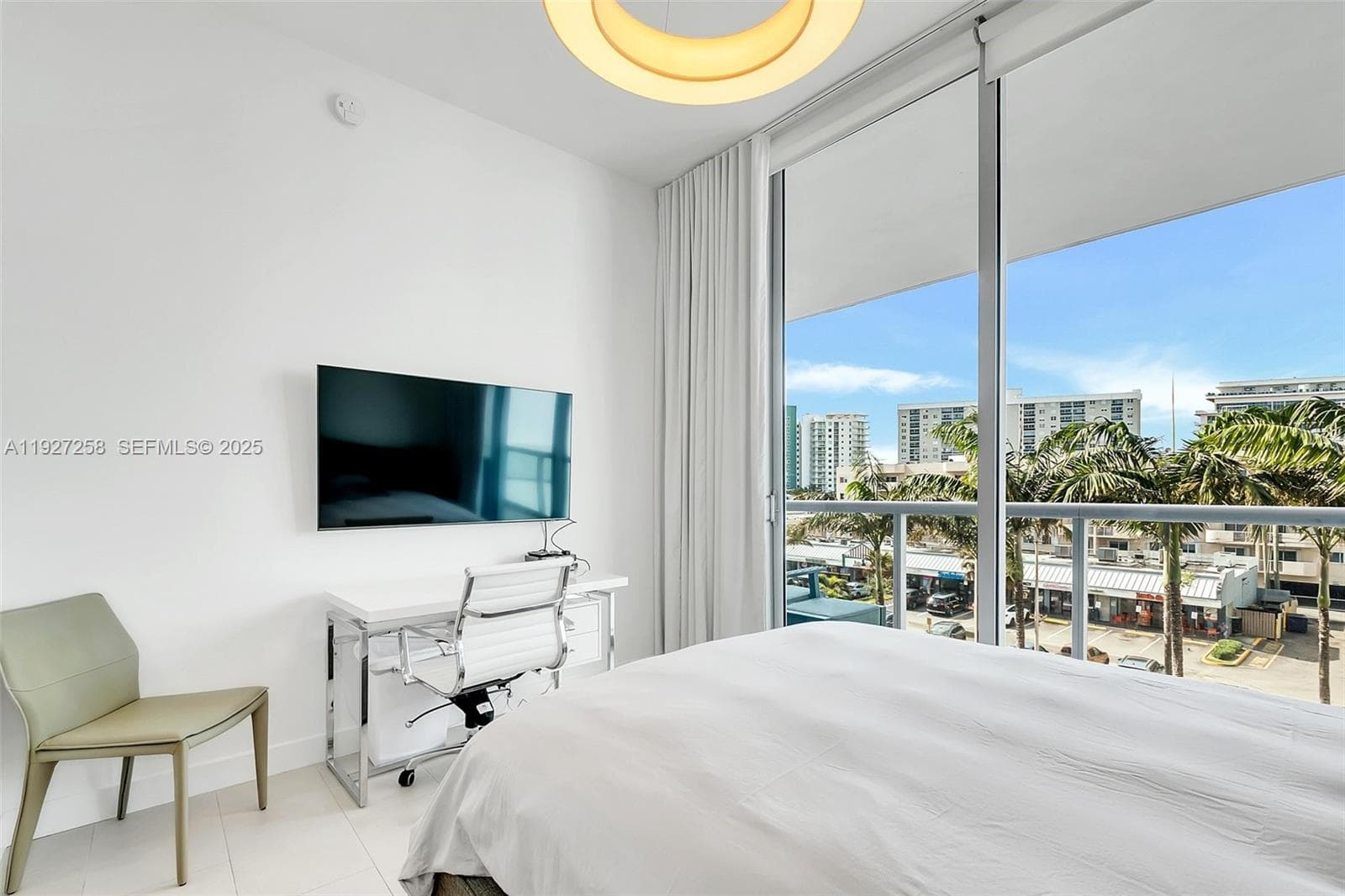 6799 Collins Ave # 312, Miami Beach FL 33141 — 16