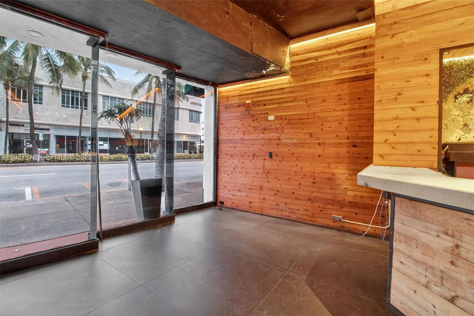 1216 Washington AVE, Miami Beach FL 33139 — 6