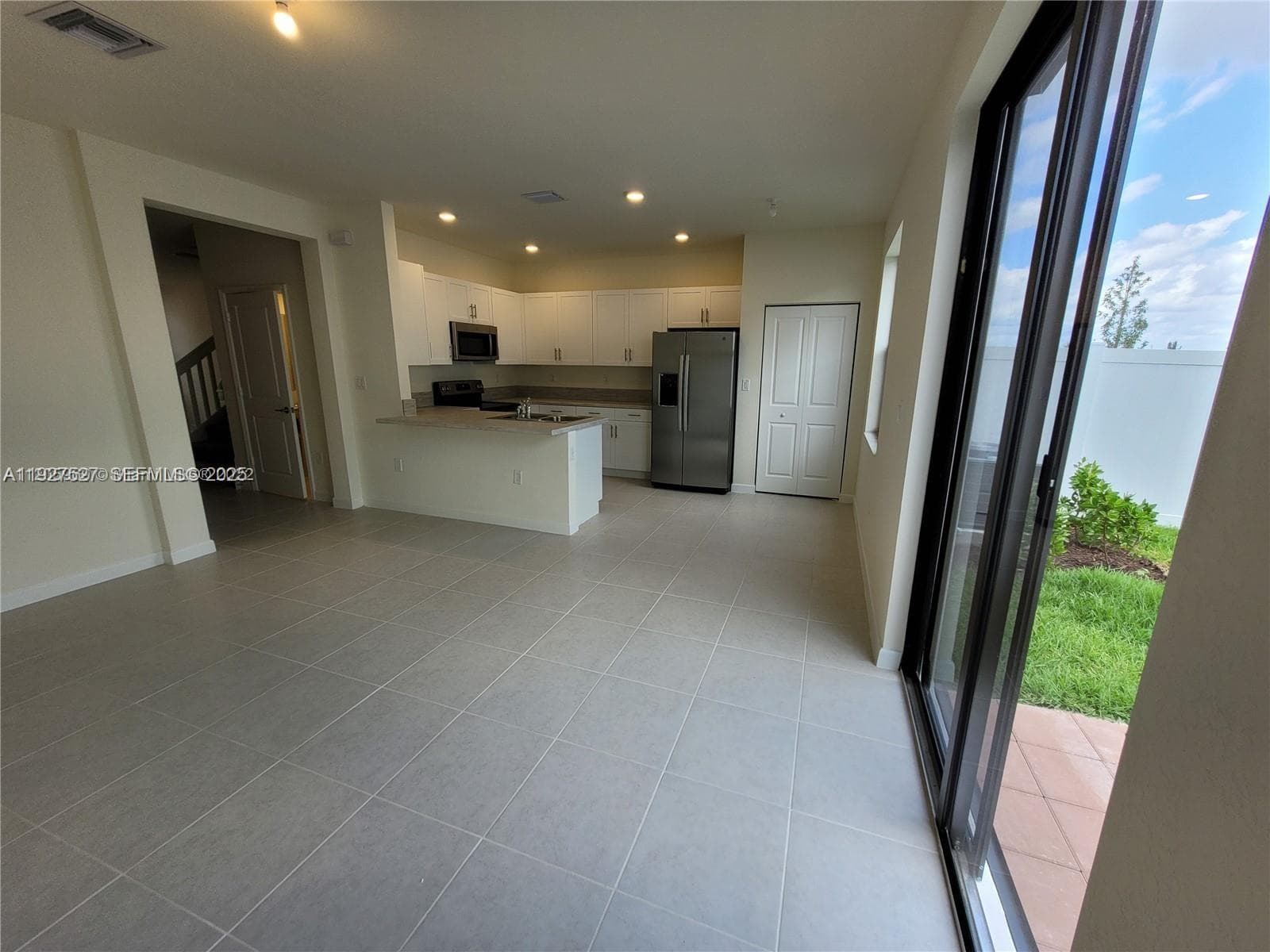 11125 W 33rd Ct, Hialeah FL 33018 — 7