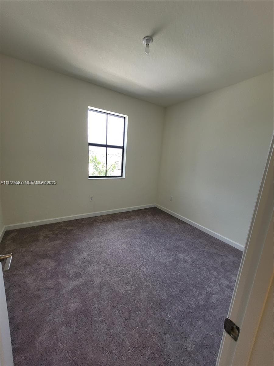 11125 W 33rd Ct, Hialeah FL 33018 — 20