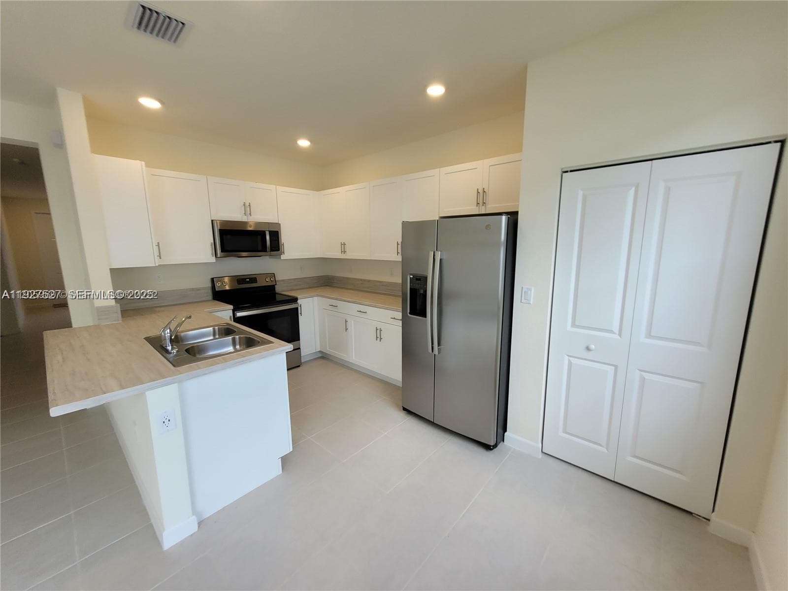 11125 W 33rd Ct, Hialeah FL 33018 — 10