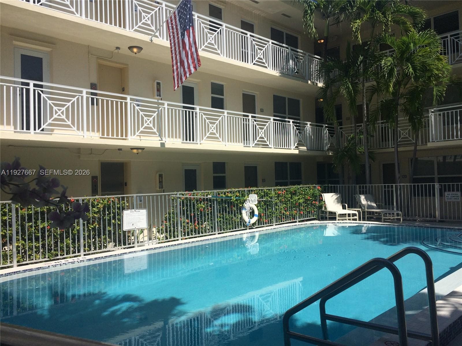 255 Sunrise Dr # 103, Key Biscayne FL 33149 — 2