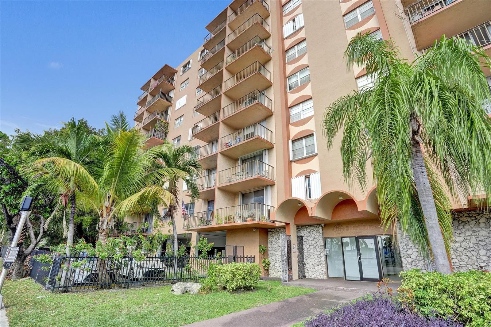 1465 NE 123rd Street # 714, North Miami FL 33161 — 23