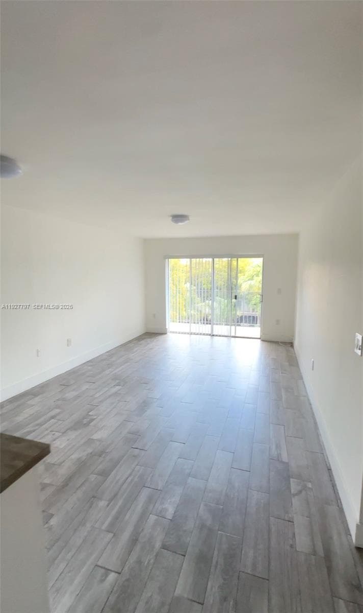 1595 NE 135th St # 427, North Miami FL 33161 — 16