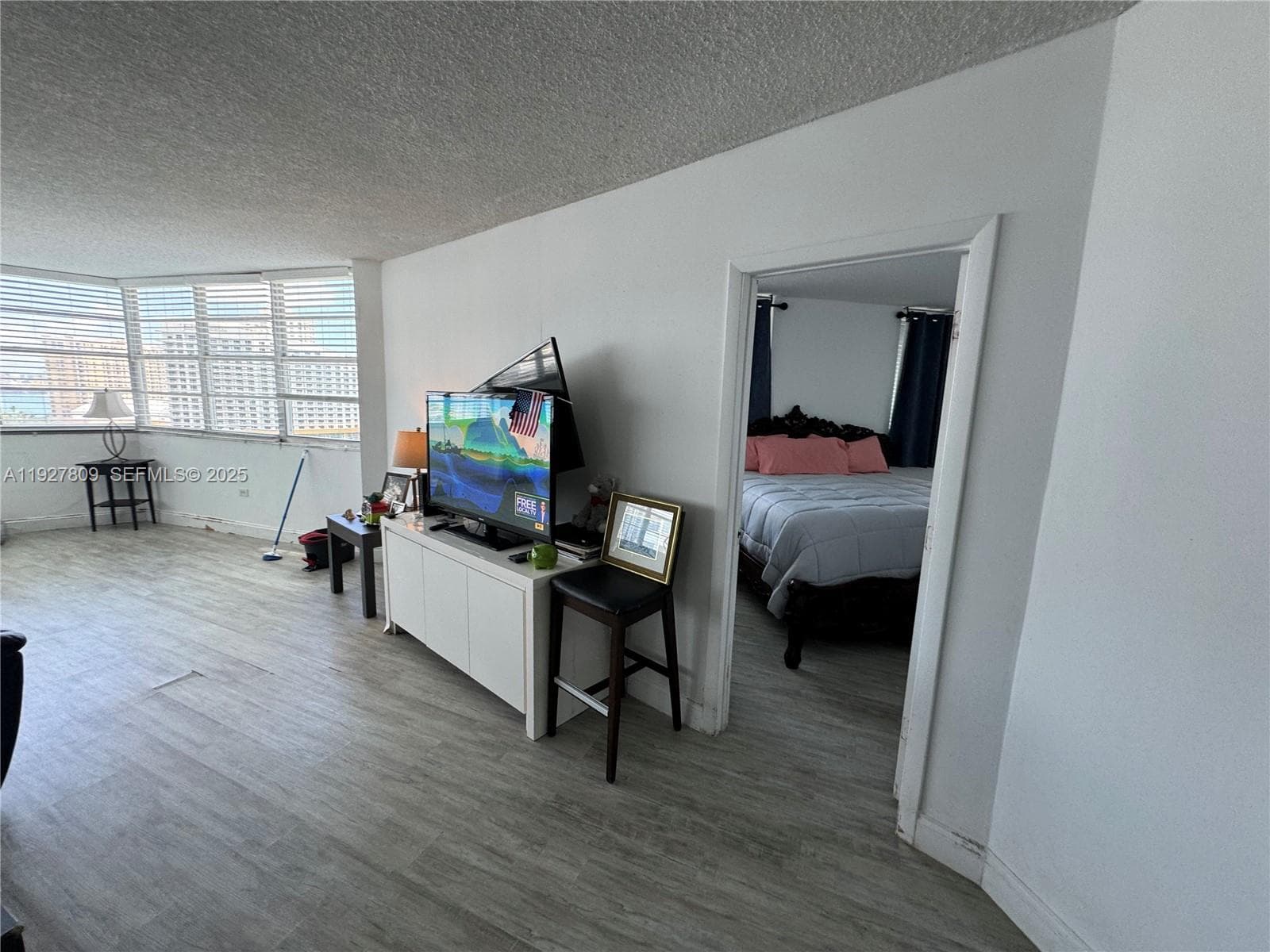 905 Brickell Bay Dr # B, Miami FL 33131 — 12