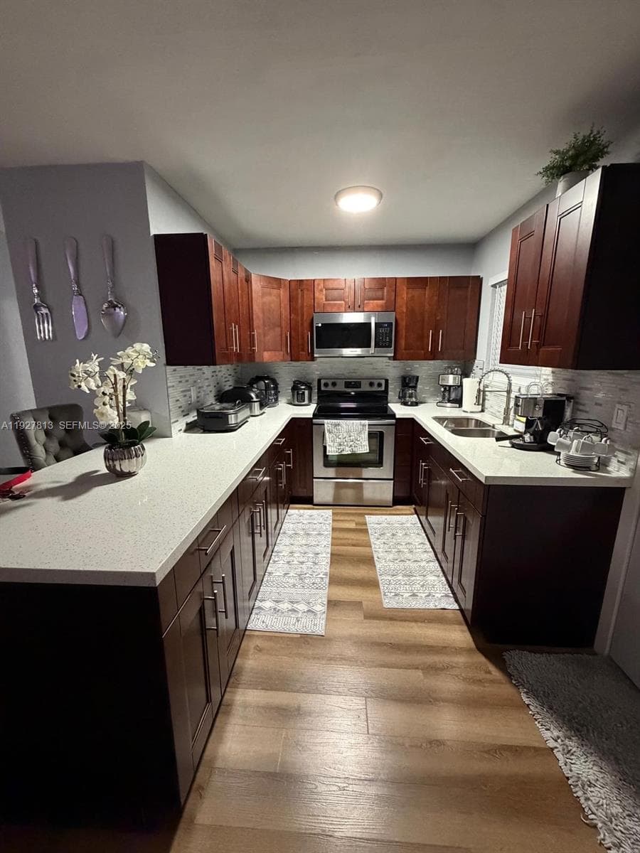100 NE 171st Ter, Miami FL 33162 — 6
