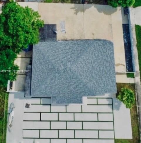 100 NE 171st Ter, Miami FL 33162 — 16