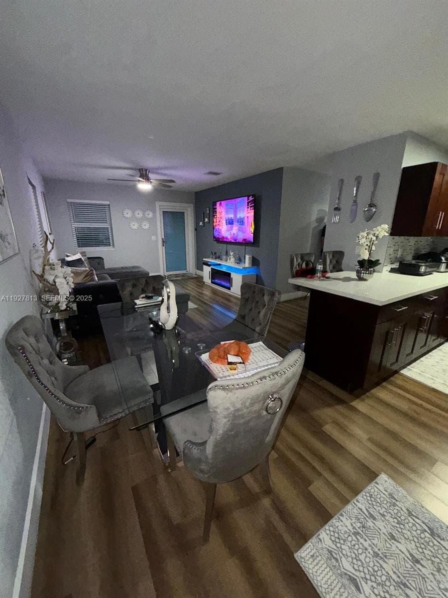 100 NE 171st Ter, Miami FL 33162 — 3