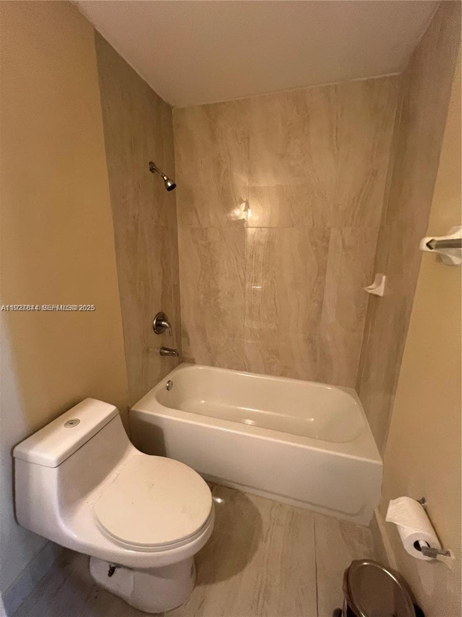 1581 NE 117 ST, Miami FL 33161 — 10