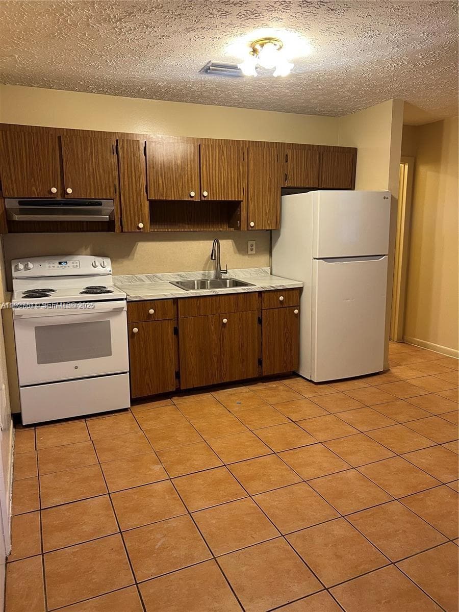 1581 NE 117 ST, Miami FL 33161 — 8