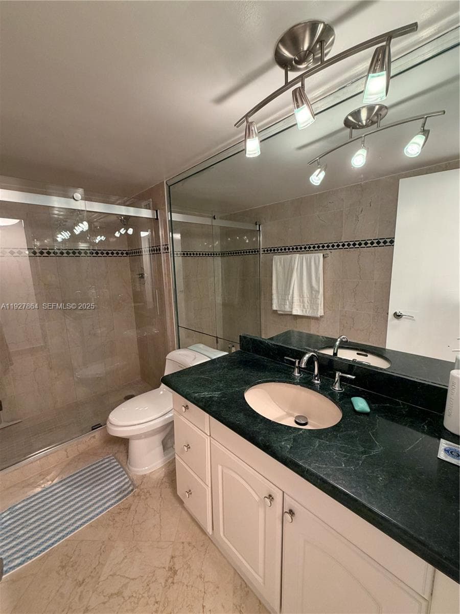 5151 Collins Ave, Miami Beach FL 33140 — 12