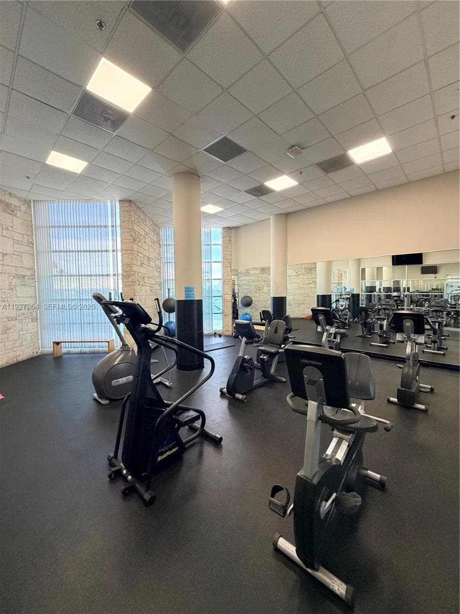 5151 Collins Ave, Miami Beach FL 33140 — 36