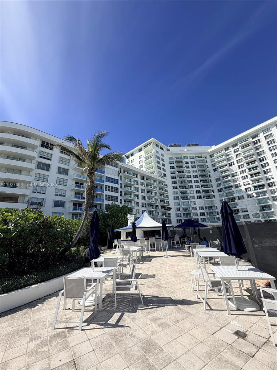 5151 Collins Ave, Miami Beach FL 33140 — 21