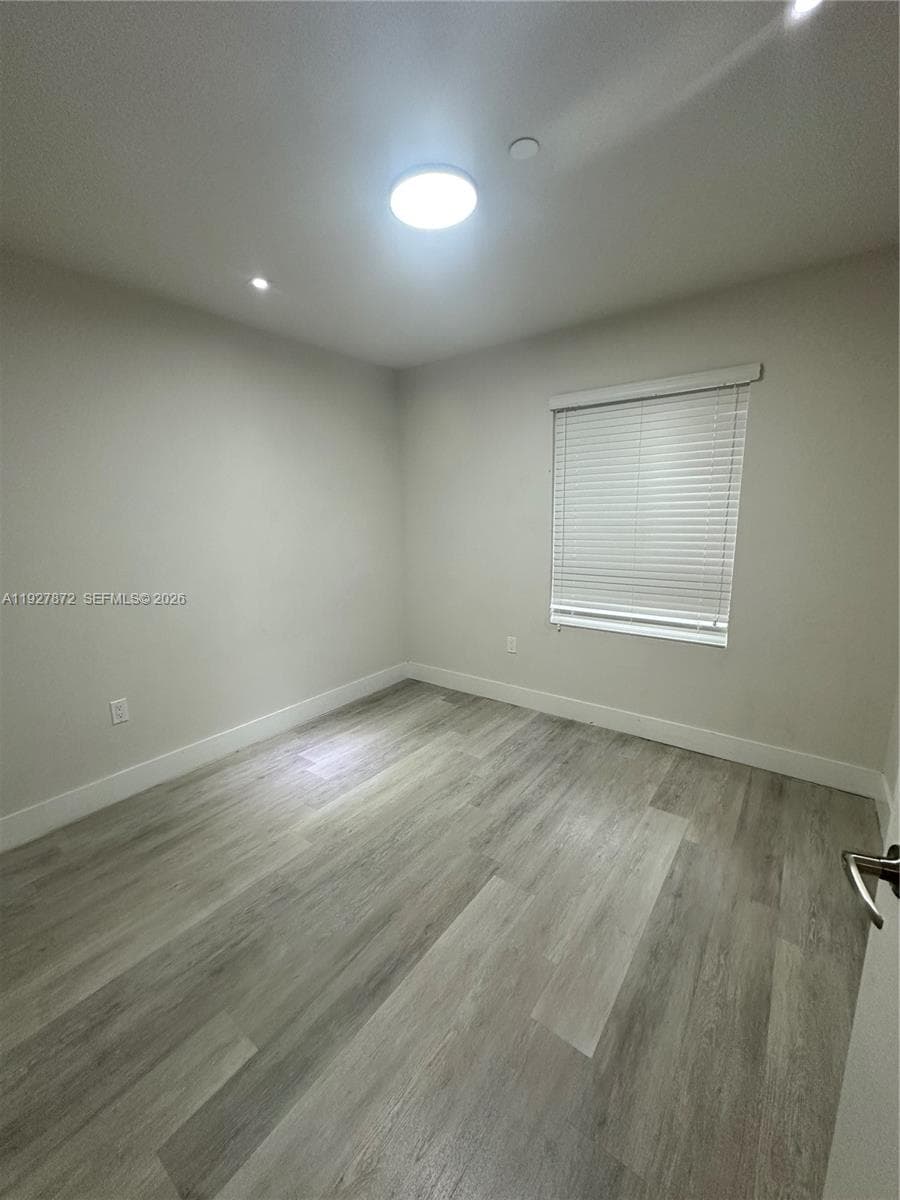 2555 NE 193rd St # 2116, Miami FL 33180 — 11