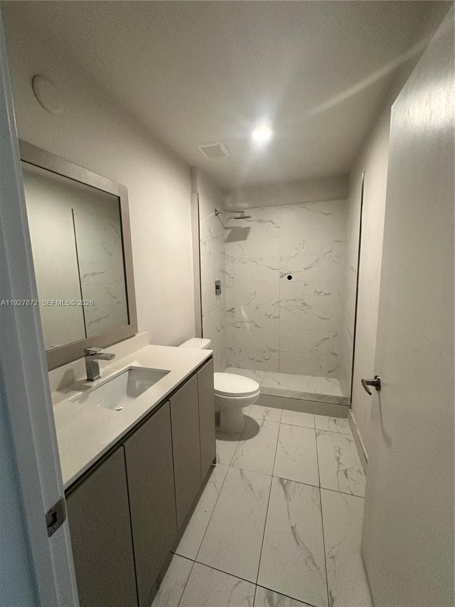 2555 NE 193rd St # 2116, Miami FL 33180 — 8