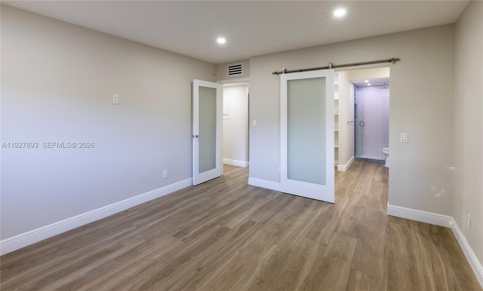 6855 Edgewater Dr, Coral Gables FL 33133 — 23