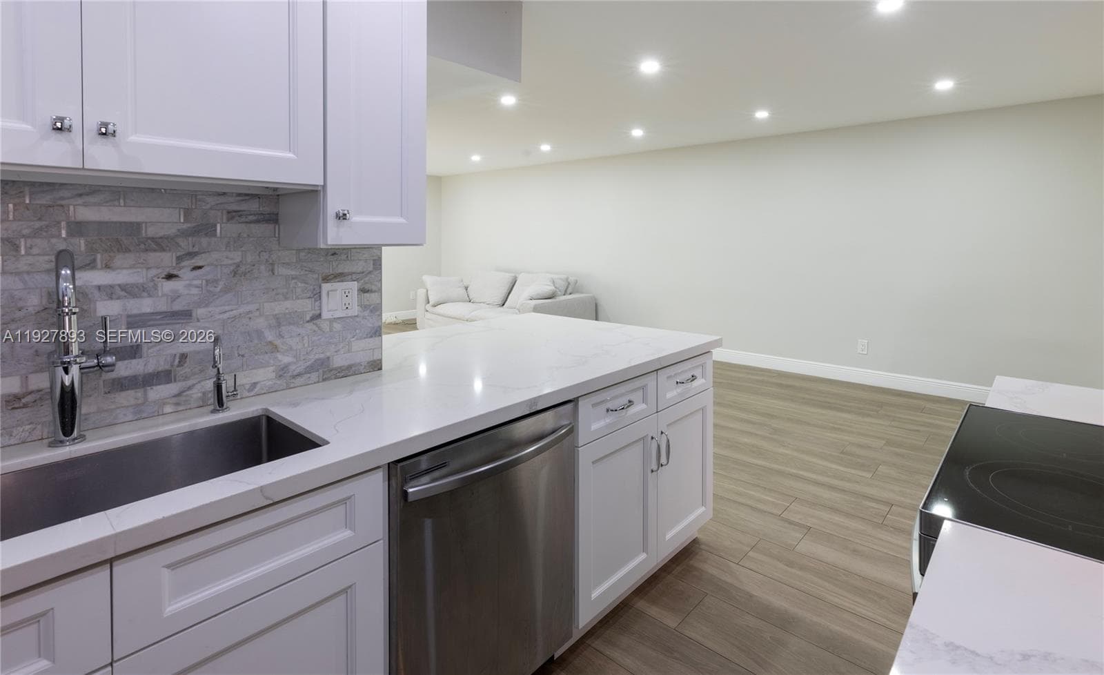 6855 Edgewater Dr, Coral Gables FL 33133 — 6