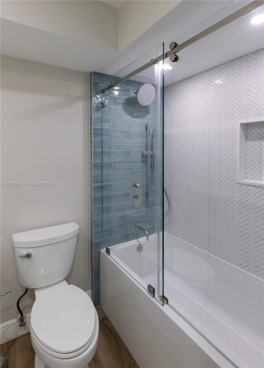 6855 Edgewater Dr, Coral Gables FL 33133 — 17