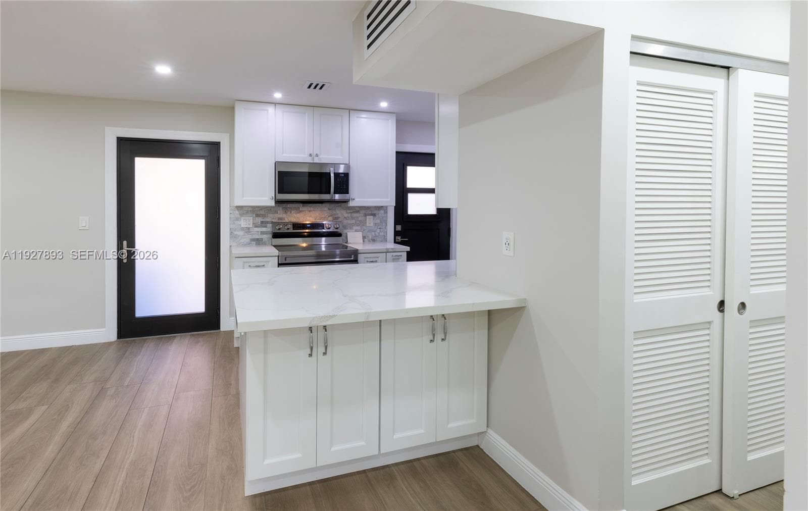 6855 Edgewater Dr, Coral Gables FL 33133 — 12