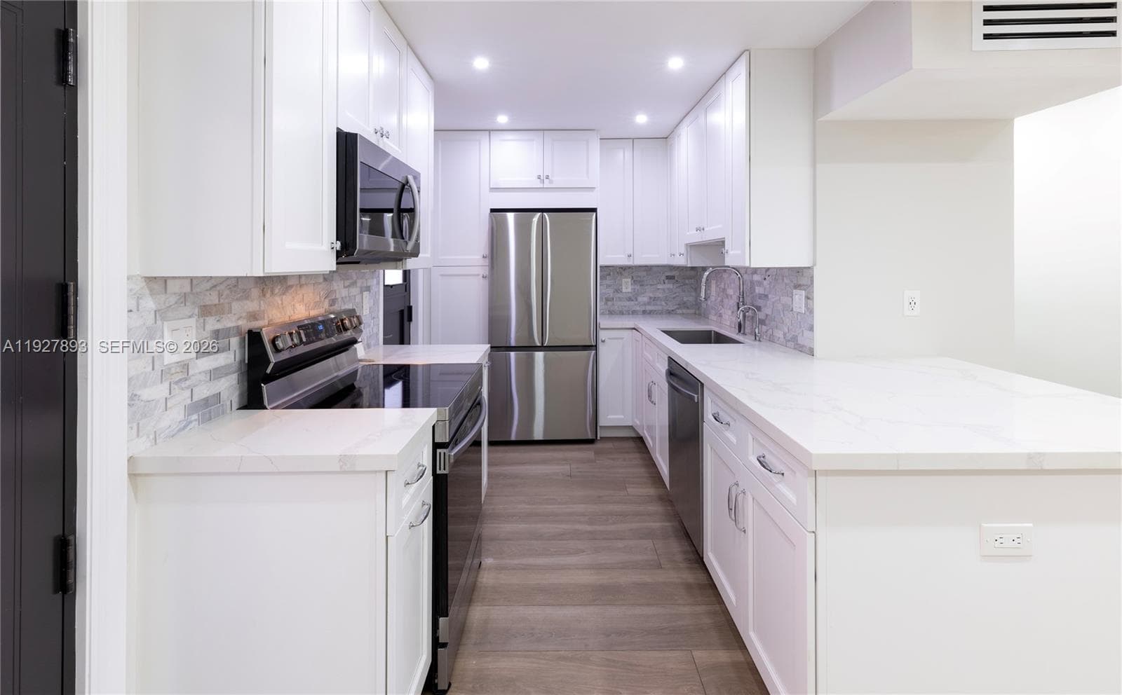 6855 Edgewater Dr, Coral Gables FL 33133 — 5