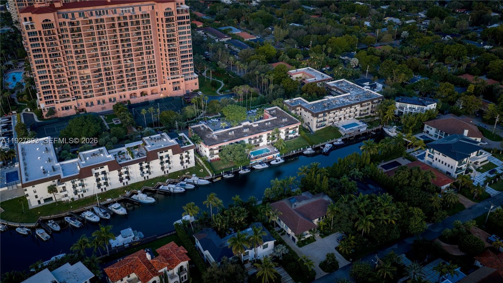 6855 Edgewater Dr, Coral Gables FL 33133 — 34