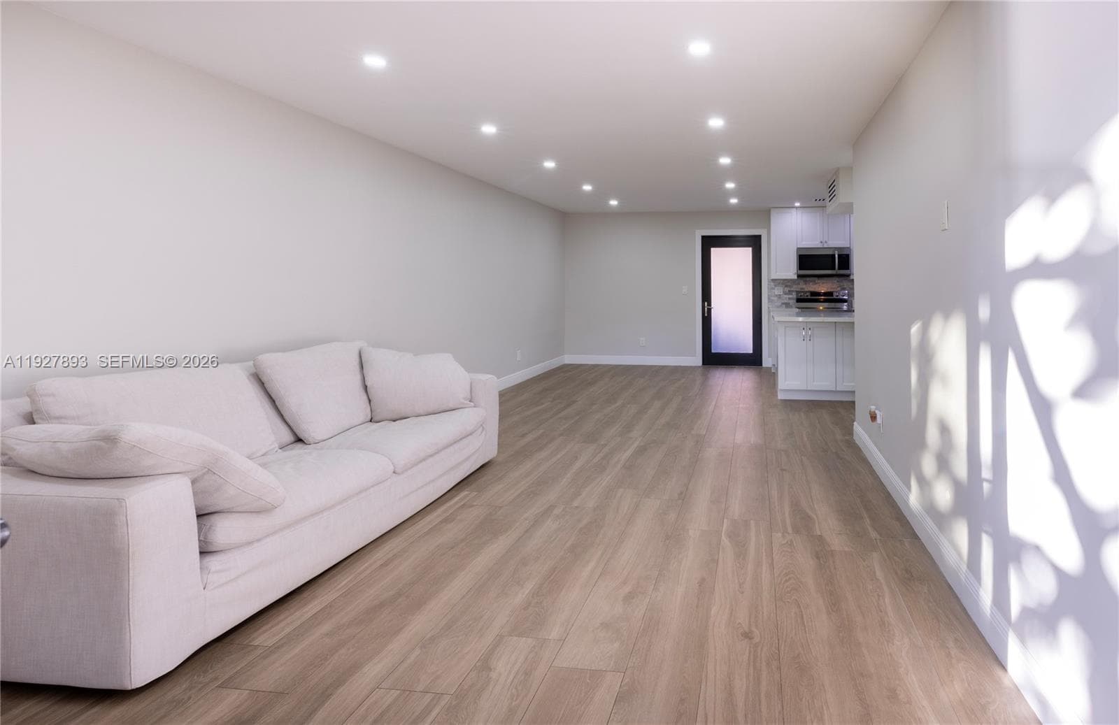 6855 Edgewater Dr, Coral Gables FL 33133 — 10