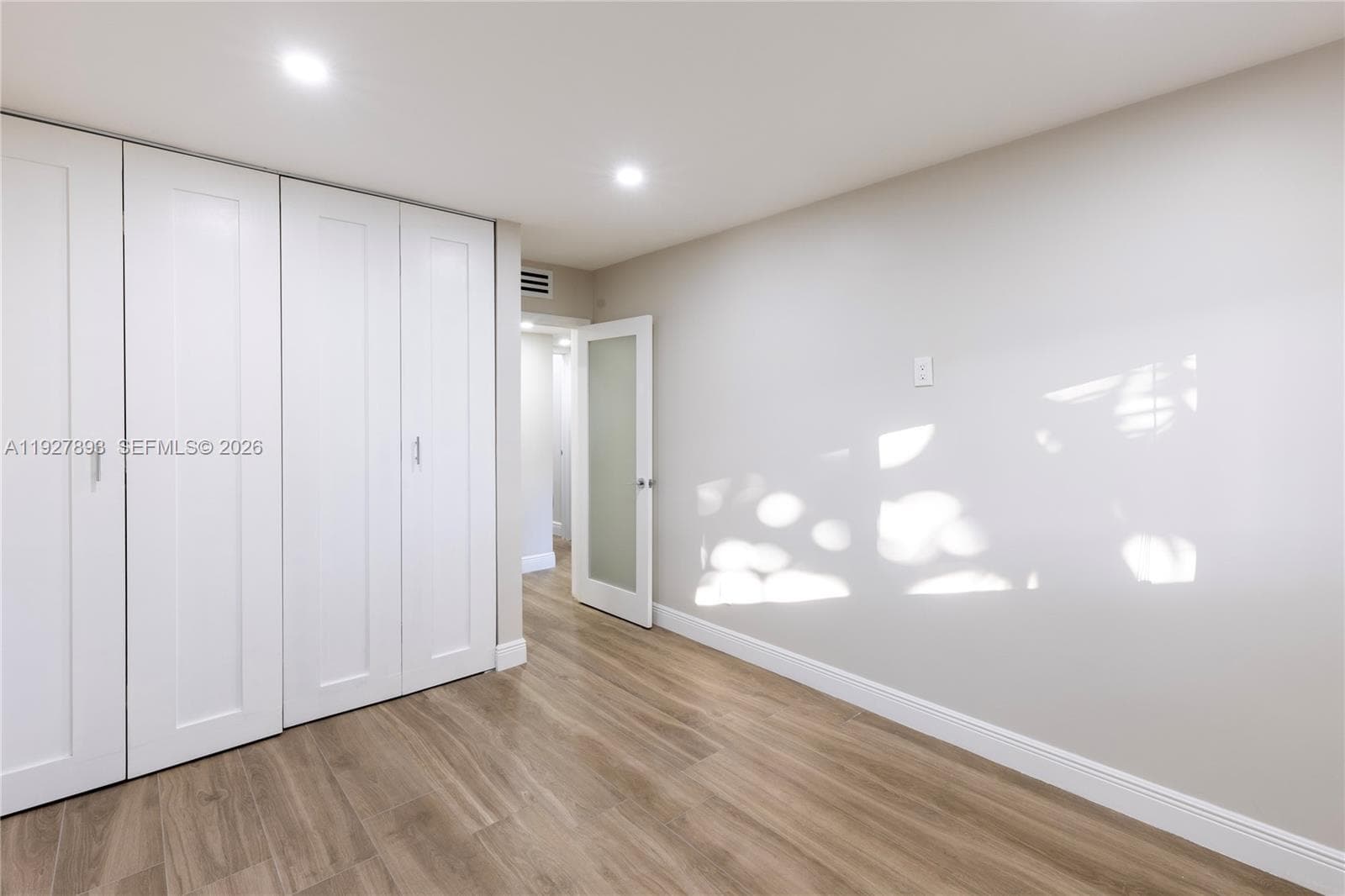 6855 Edgewater Dr, Coral Gables FL 33133 — 15