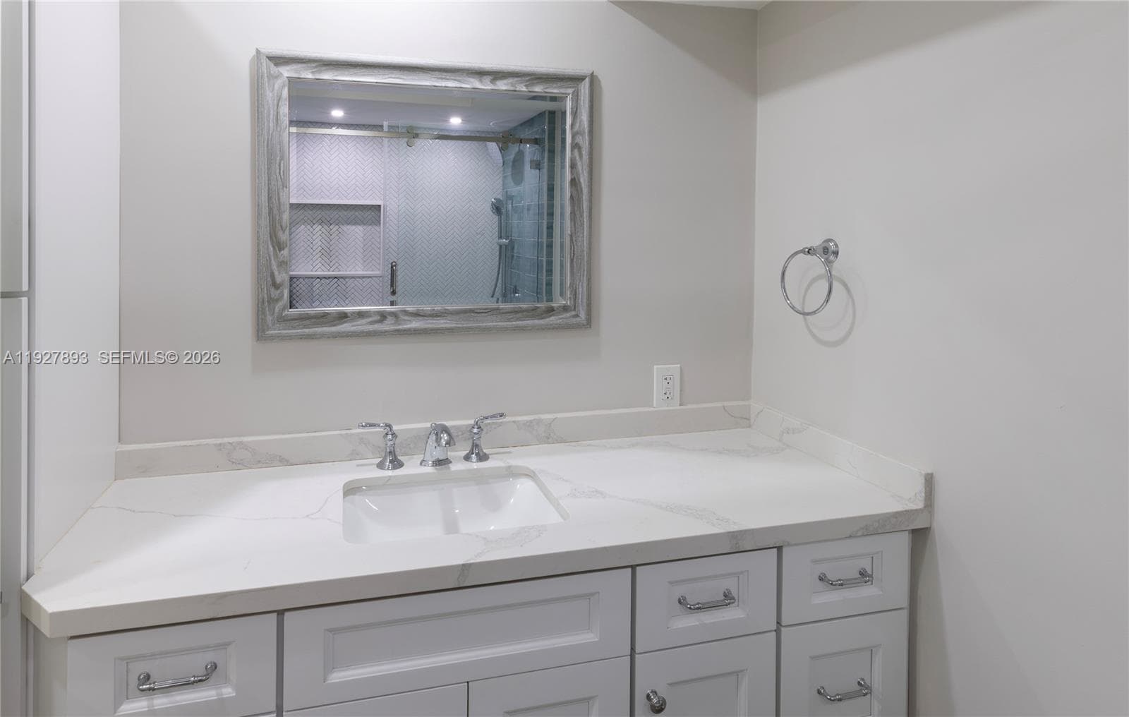 6855 Edgewater Dr, Coral Gables FL 33133 — 19