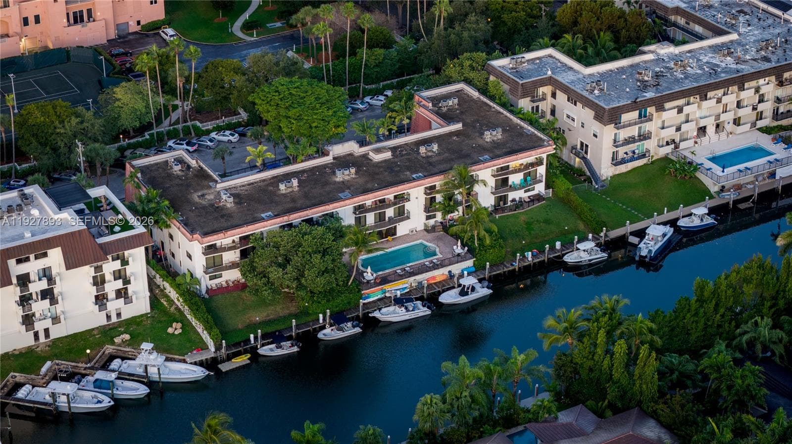 6855 Edgewater Dr, Coral Gables FL 33133 — 35