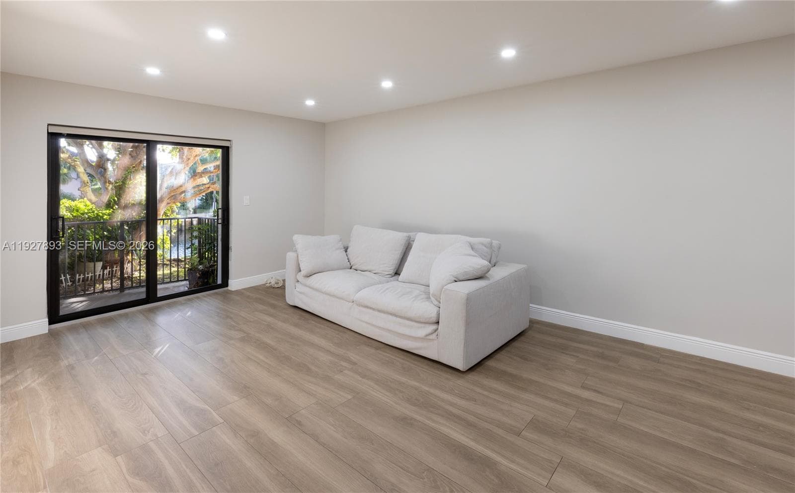 6855 Edgewater Dr, Coral Gables FL 33133 — 8