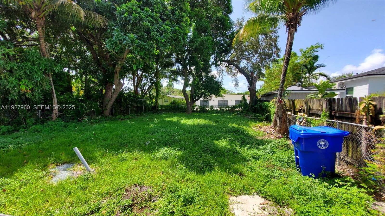 560 NW 53rd St, Miami FL 33127 — 1
