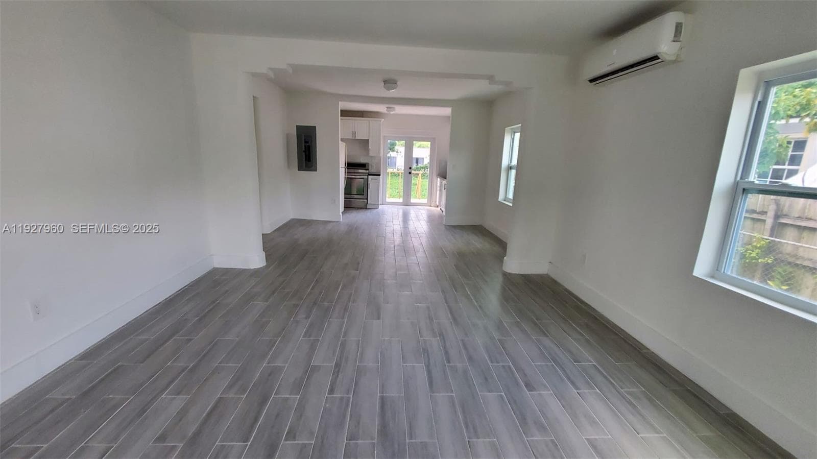 560 NW 53rd St, Miami FL 33127 — 10