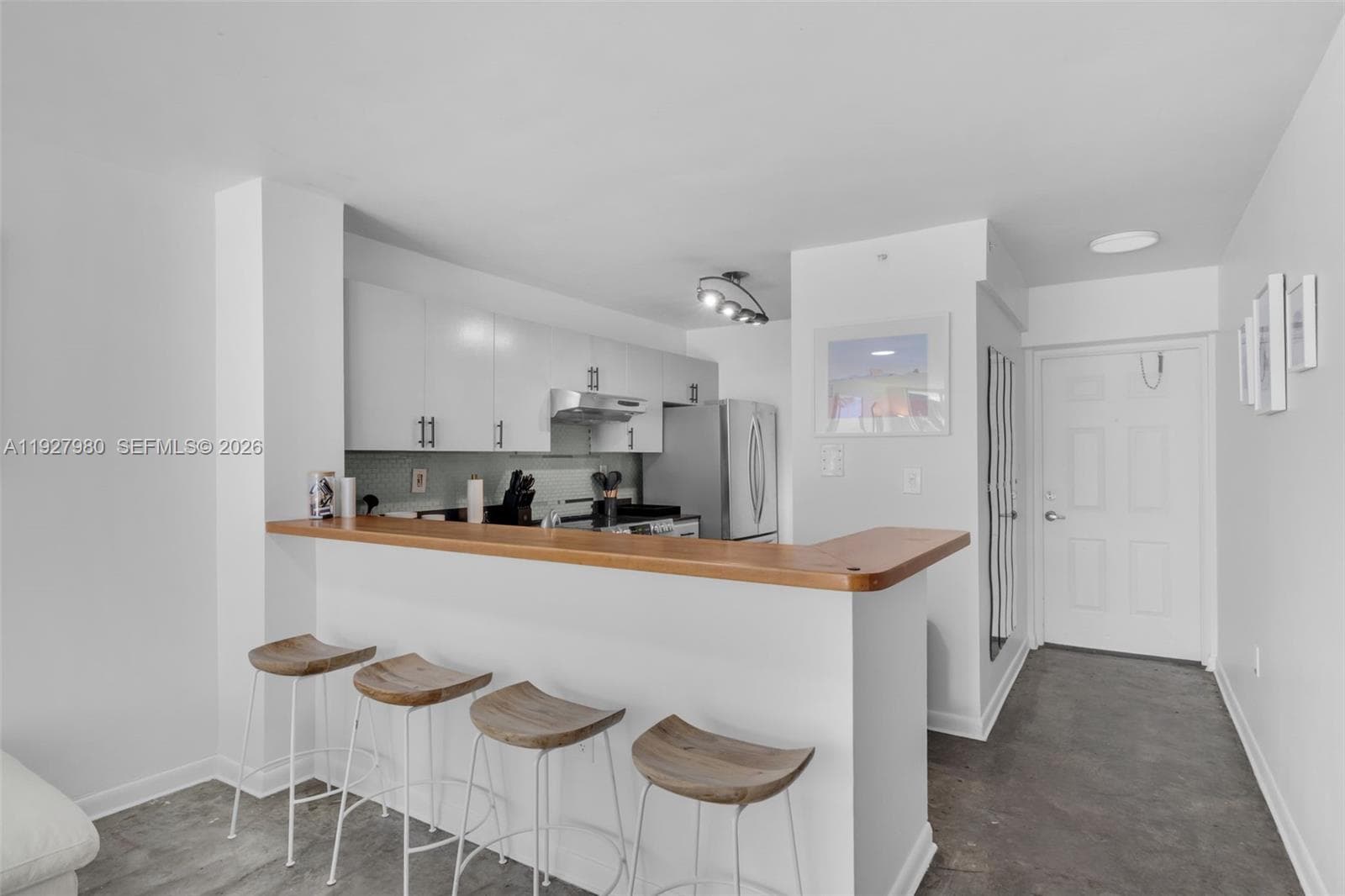 1401 Bay Rd # 405, Miami Beach FL 33139 — 6