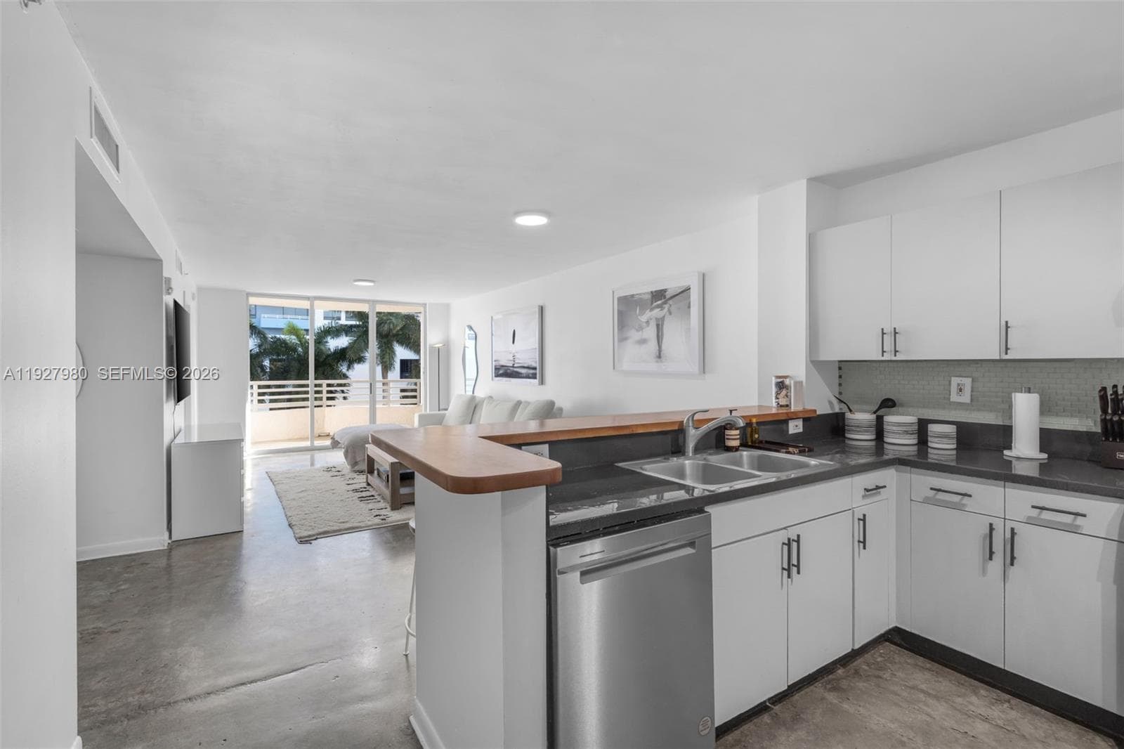 1401 Bay Rd # 405, Miami Beach FL 33139 — 7