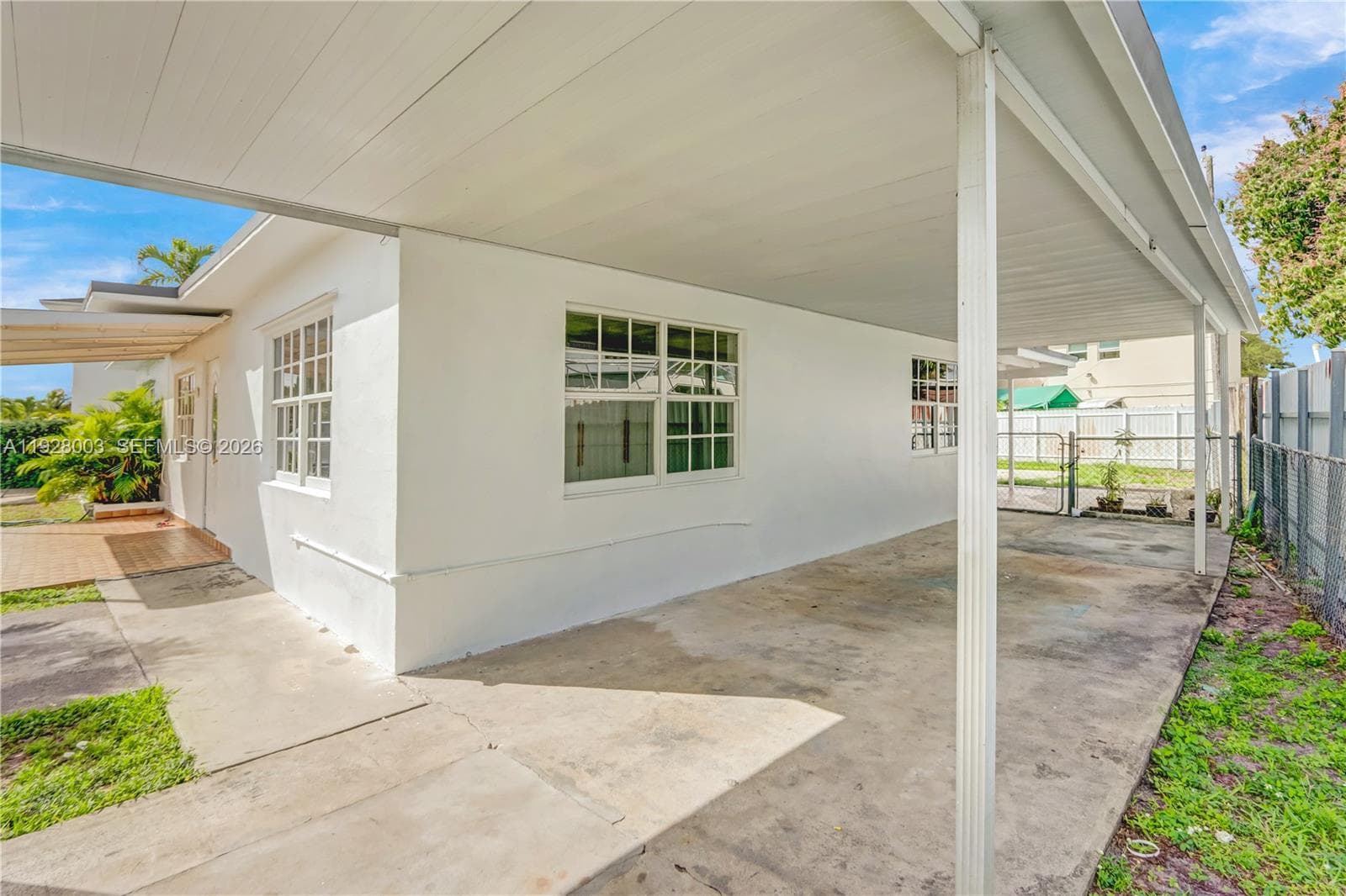 1540 E 8th Ct, Hialeah FL 33010 — 16