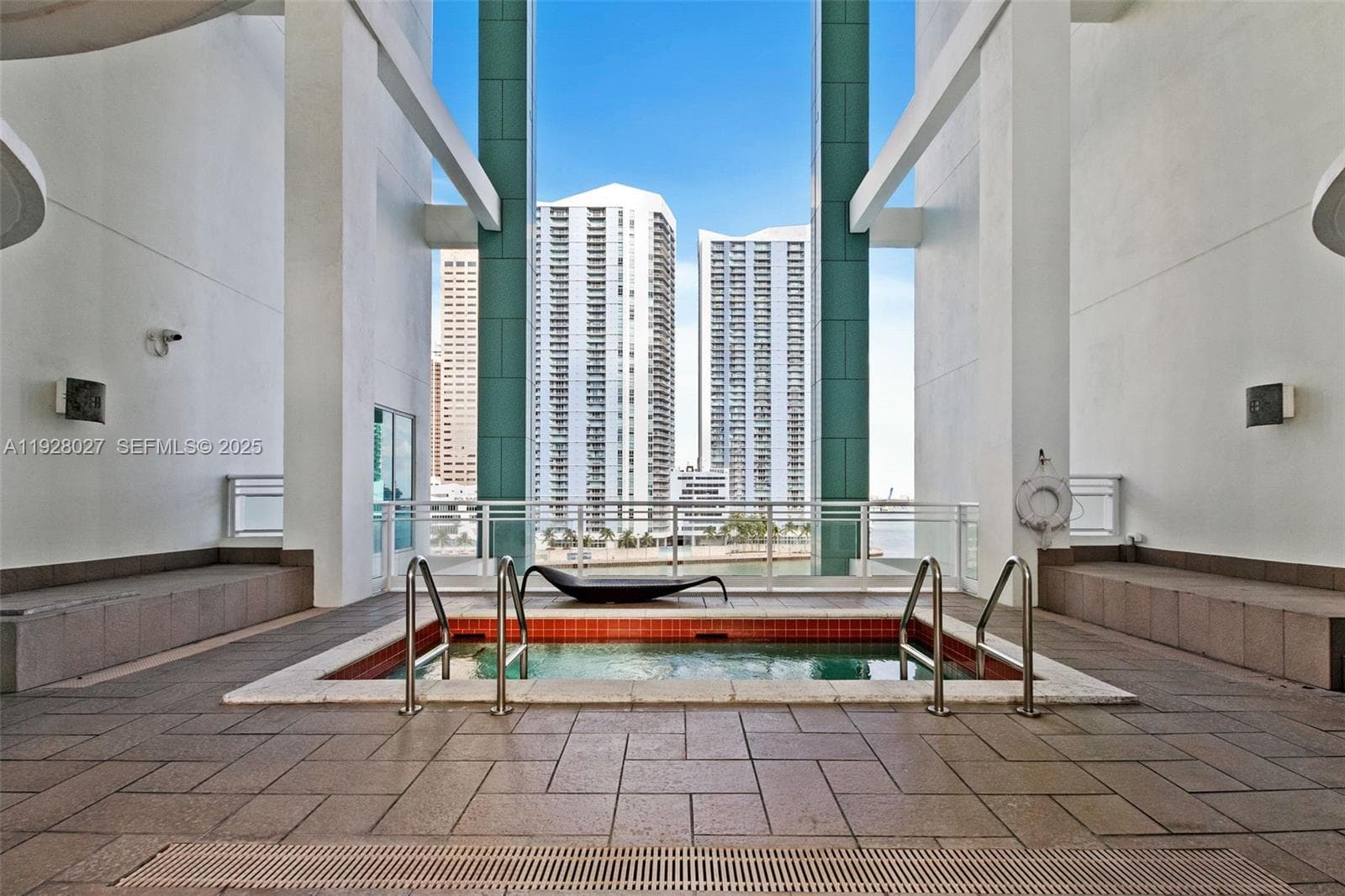 900 Brickell Key Blvd # 2002, Miami FL 33131 — 18