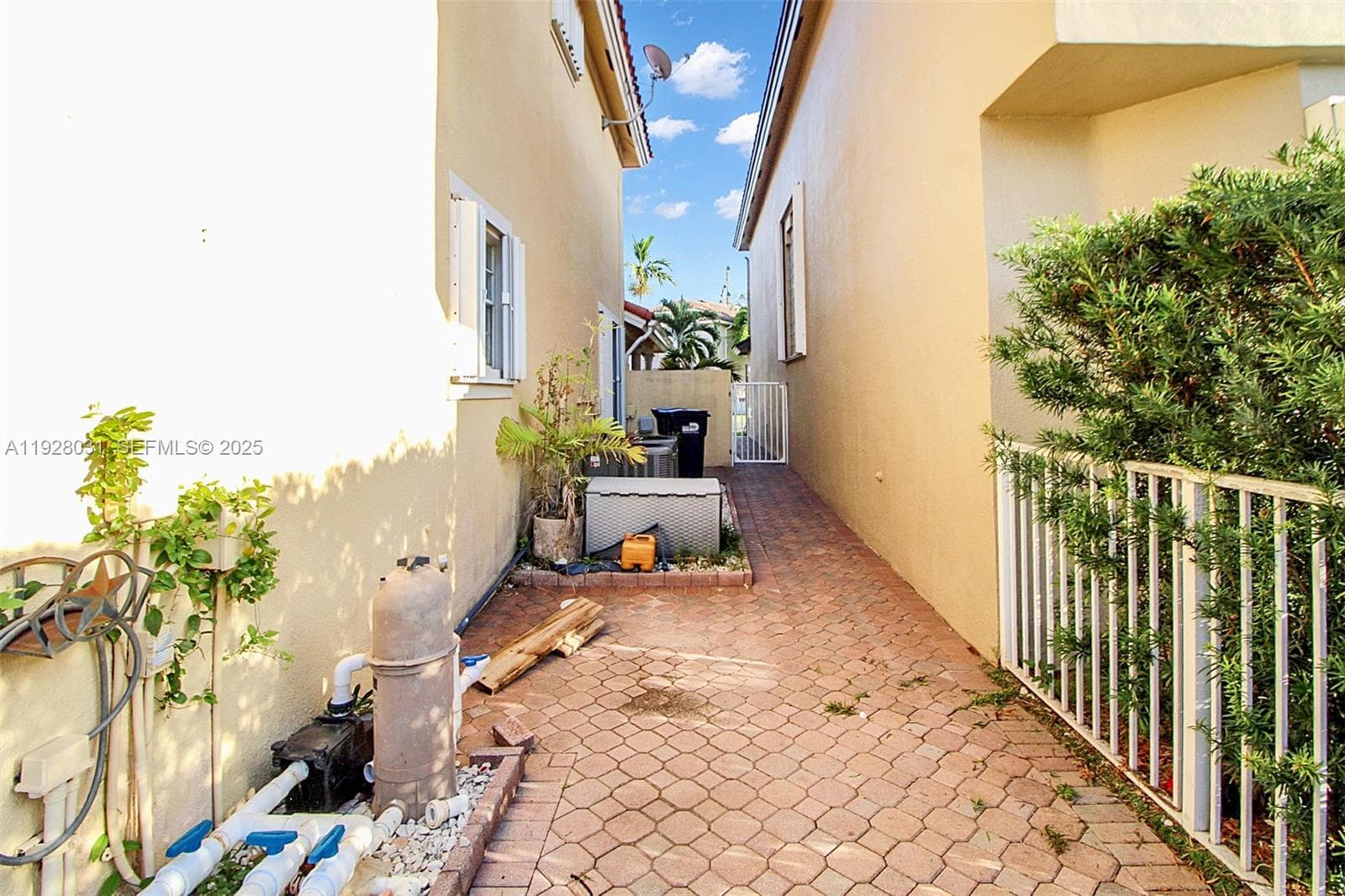 14756 SW 132nd Ave, Miami FL 33186 — 27