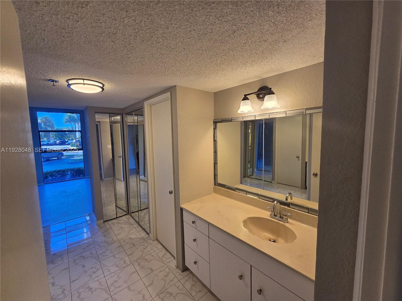 20505 E Country Club Dr # 138, Aventura FL 33180 — 18
