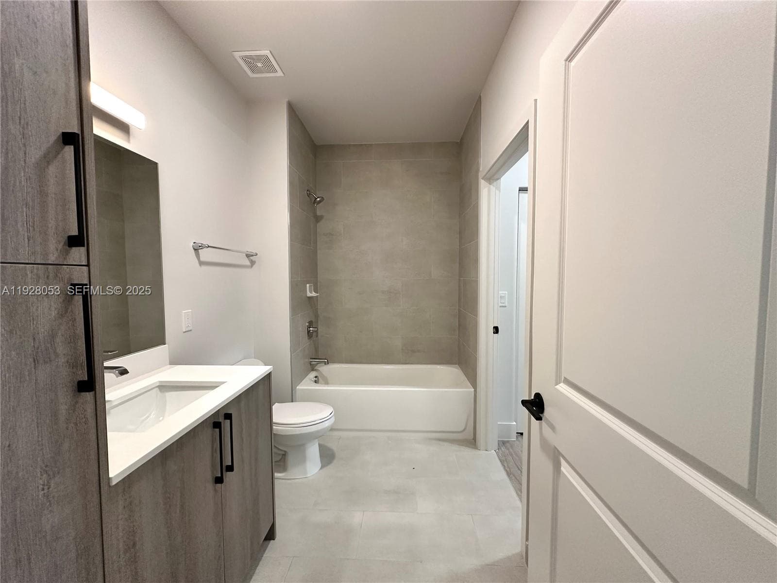18412 Homestead Ave # 110, Miami FL 33157 — 6