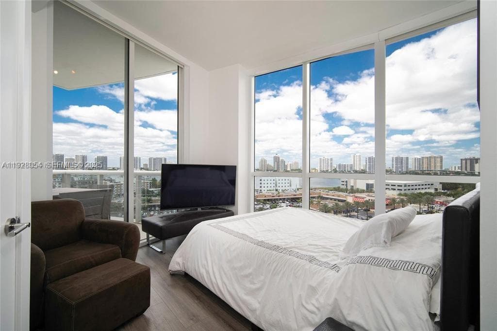 18101 Collins Ave # 1101, Sunny Isles Beach FL 33160 — 17
