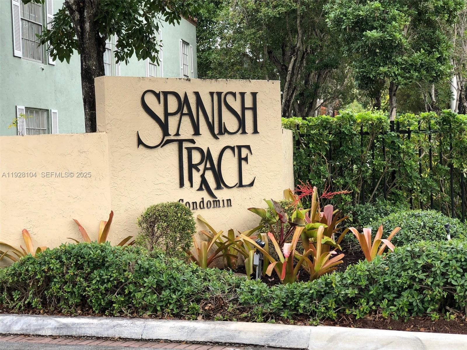 10740 N Kendall Dr # 24, Miami FL 33176 — 12