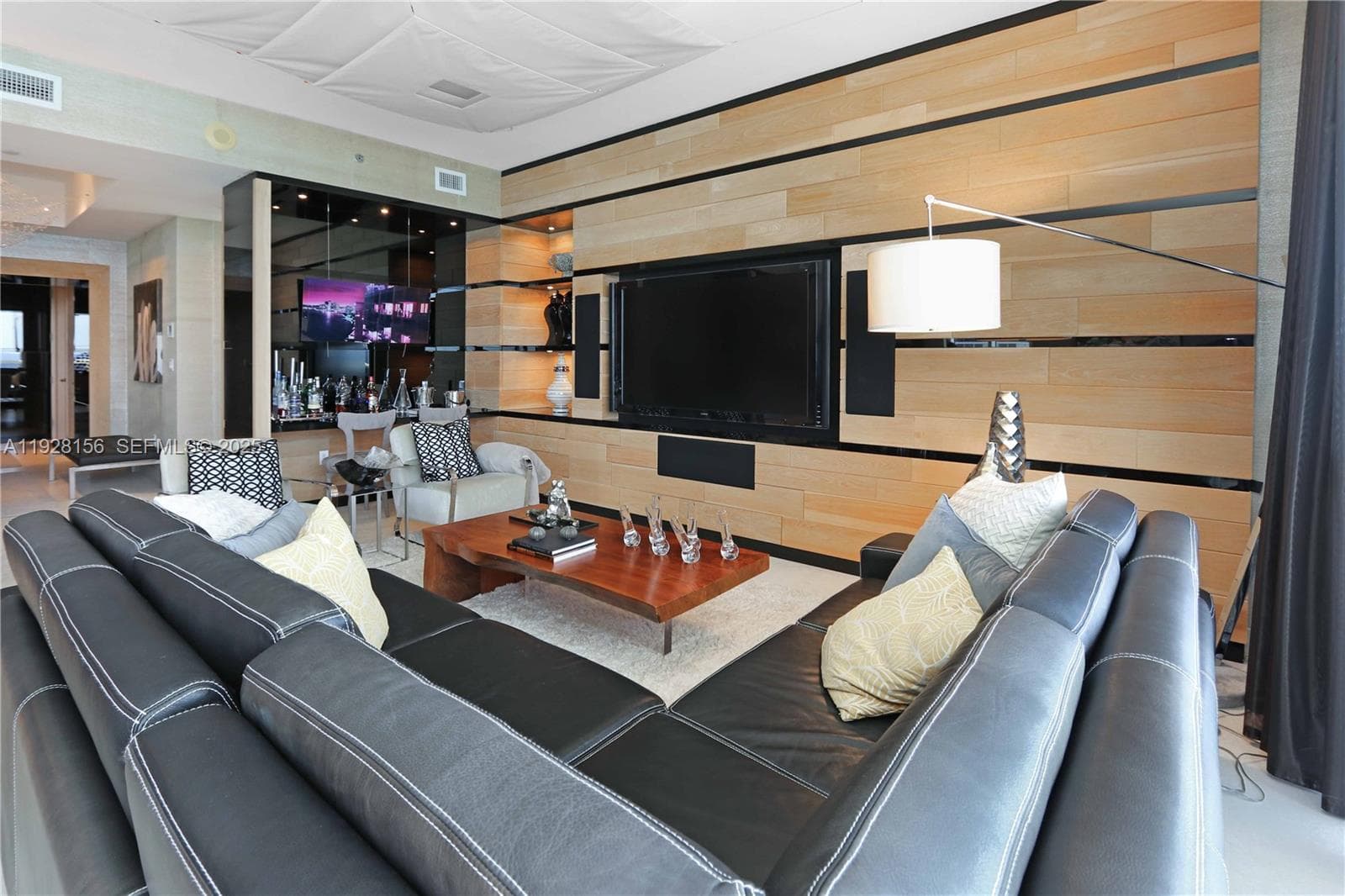 15901 Collins Ave # 1101, Sunny Isles Beach FL 33160 — 9