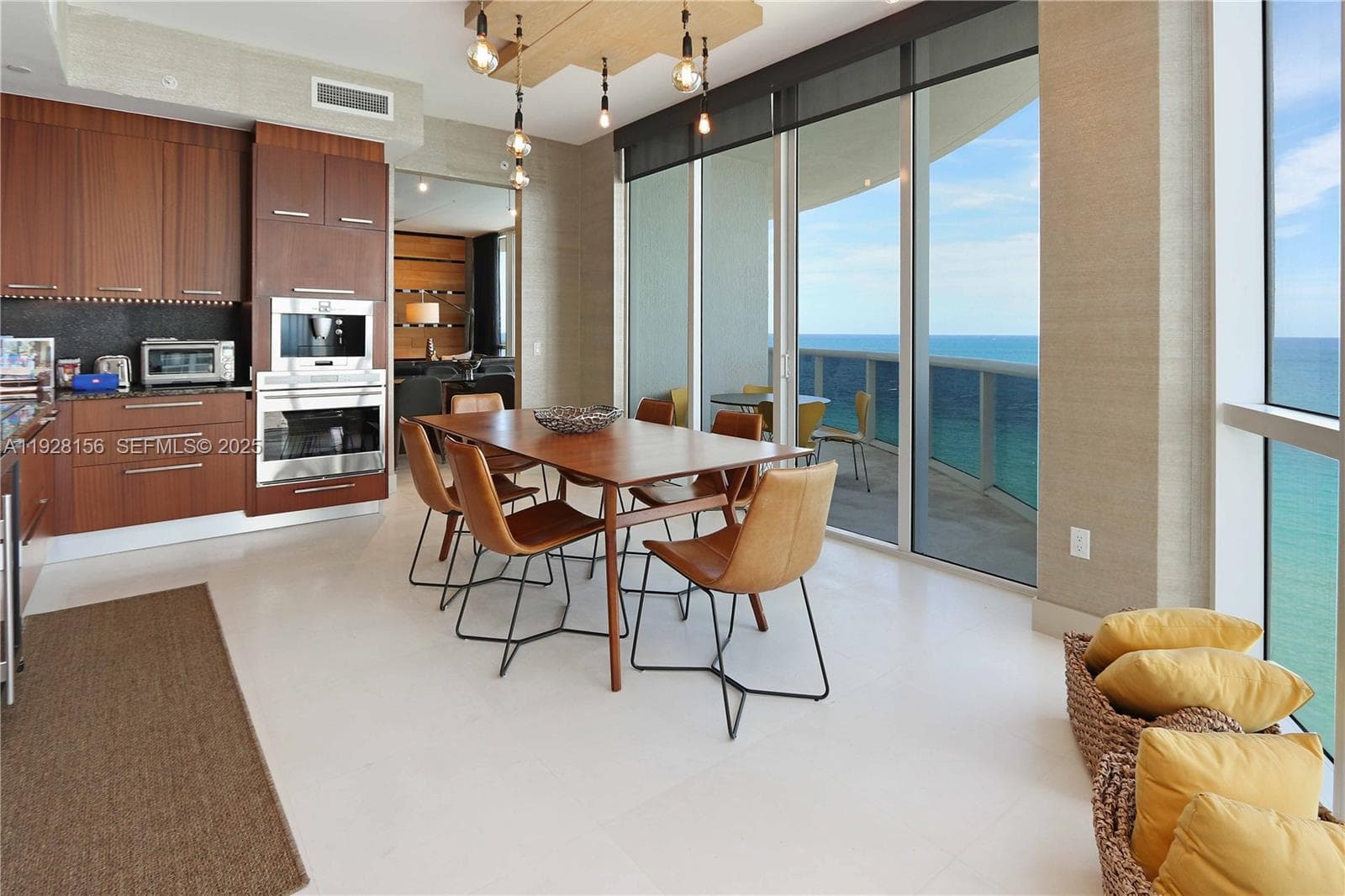 15901 Collins Ave # 1101, Sunny Isles Beach FL 33160 — 15