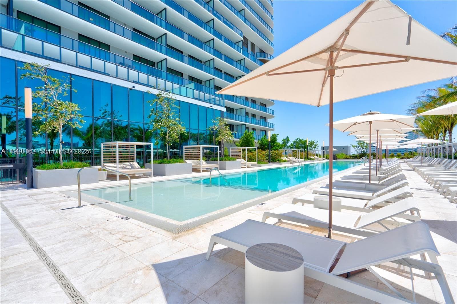 580 72nd St # 1608, Miami Beach FL 33141 — 1