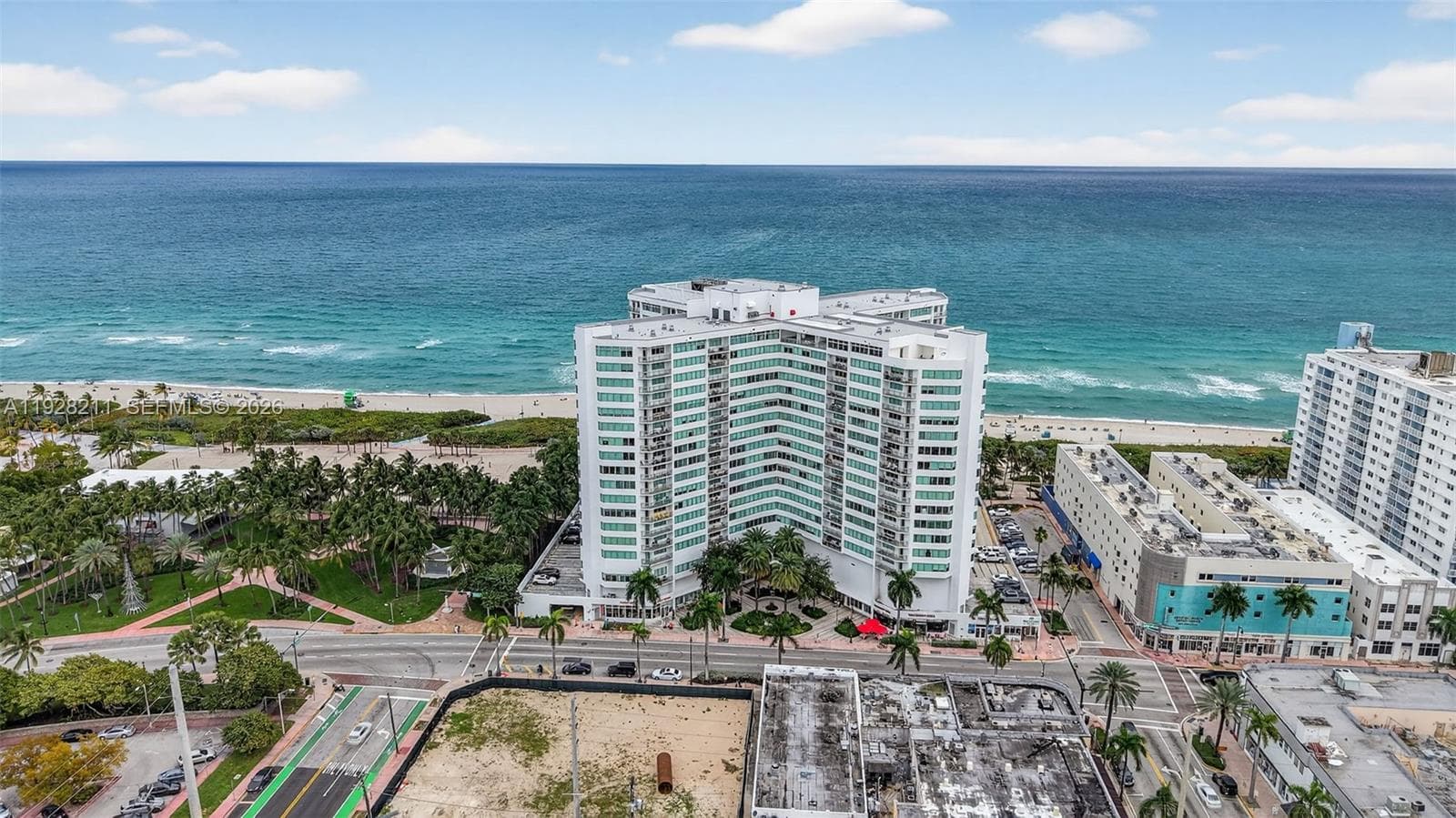 7135 Collins Ave # 1015, Miami Beach FL 33141 — 40