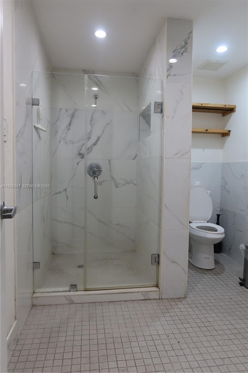 1480 NE 131st St 105, North Miami FL 33161 — 4